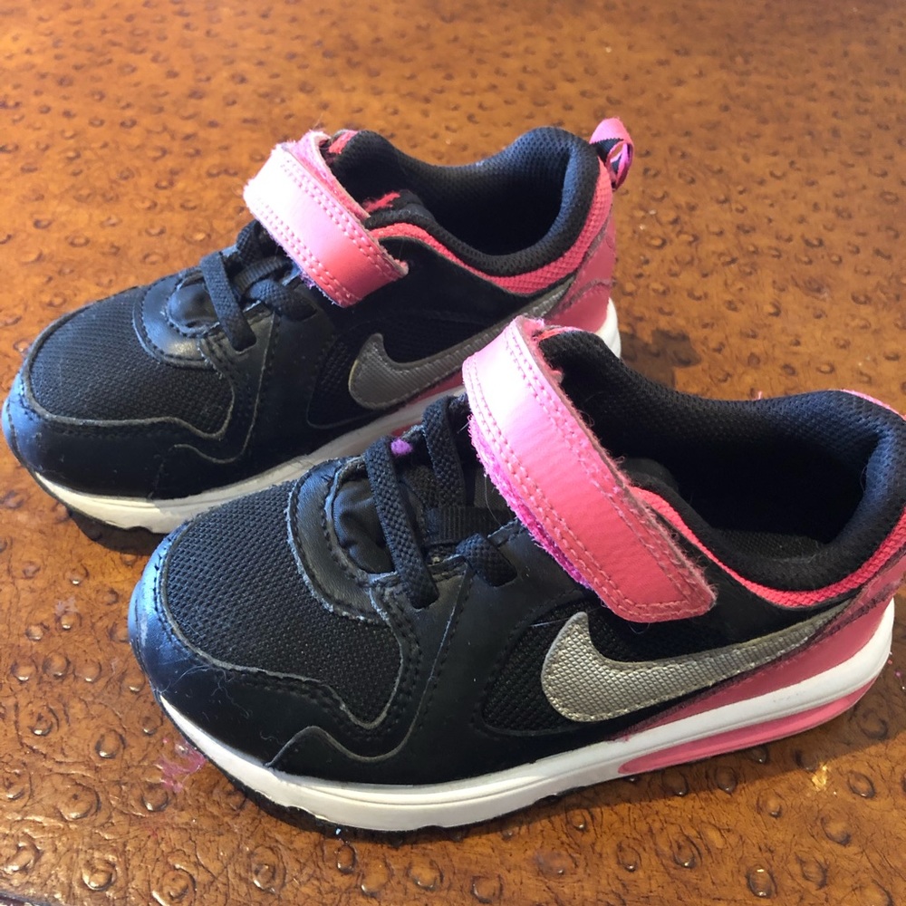 Little girls Nikes